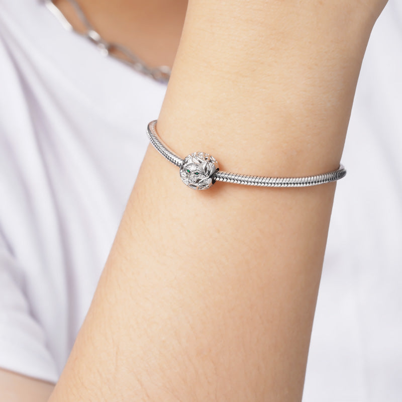 Gnoce Wolf Charm Platinum-plated Silver Blend_4