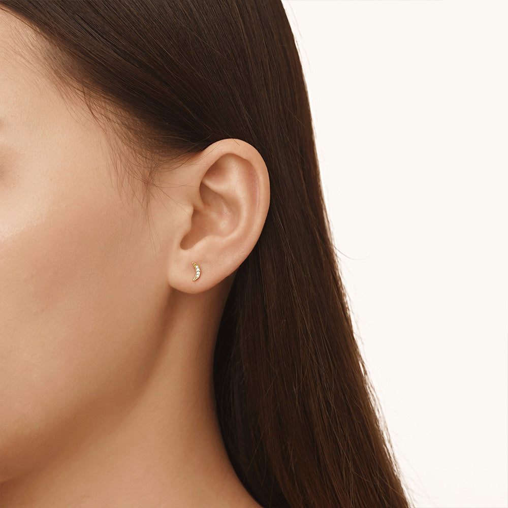 Gnoce Half Crescent Moon Shaped Earrings_6