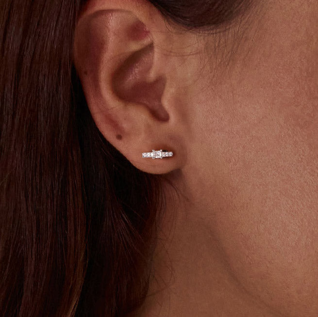 Gnoce Dainty Sparkling Stud Earrings_5