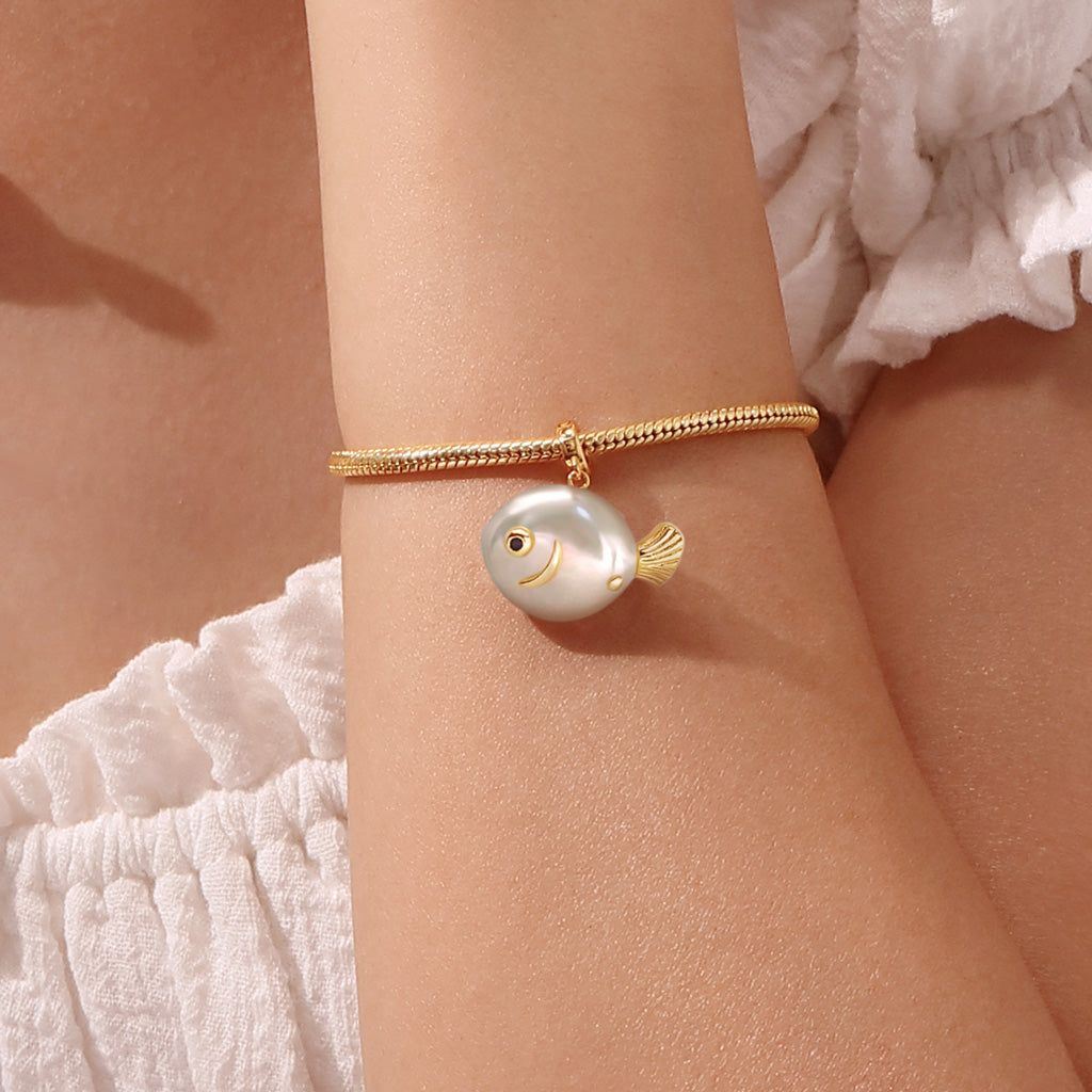 Gnoce Cute White Pearl Fish Pendant Dangle Charm_5