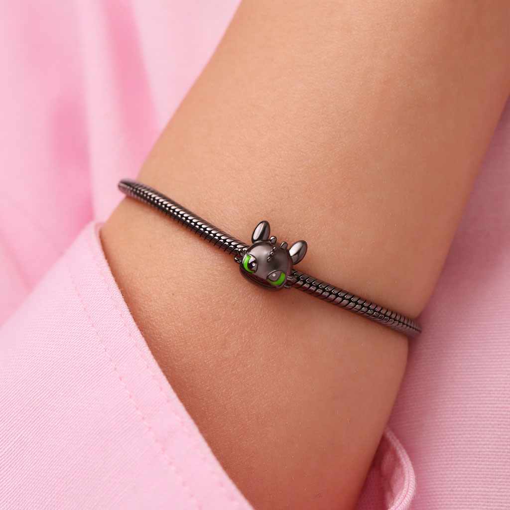 Gnoce Chilling Toothless Stopper Charm_5