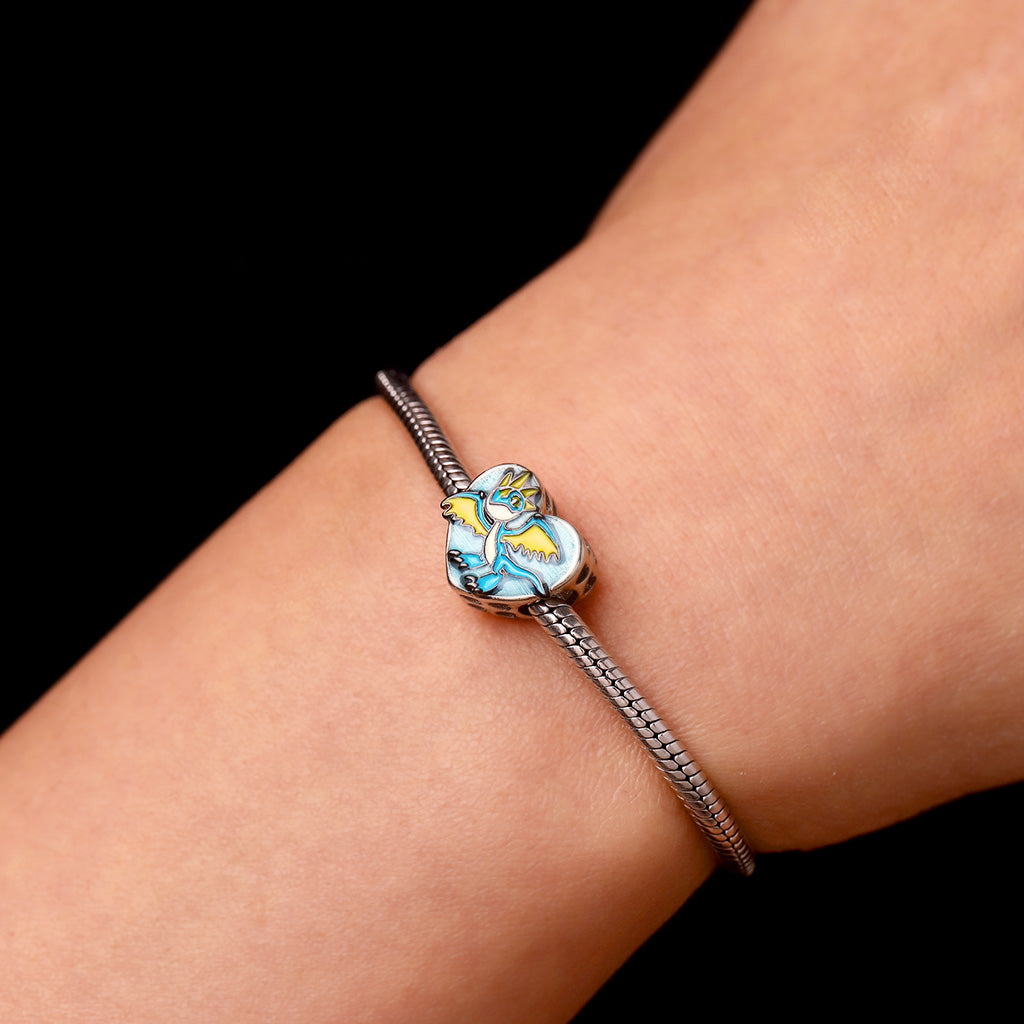 Gnoce Deadly Nadder Heart Birthstone Glow-in-the-Dark Charm_7