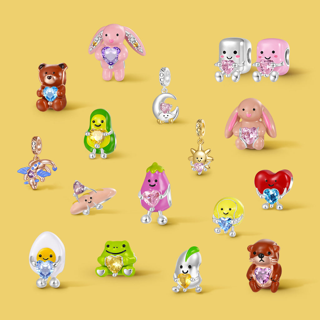 Gnoce Beige Bunny Embraces Love Charm_6