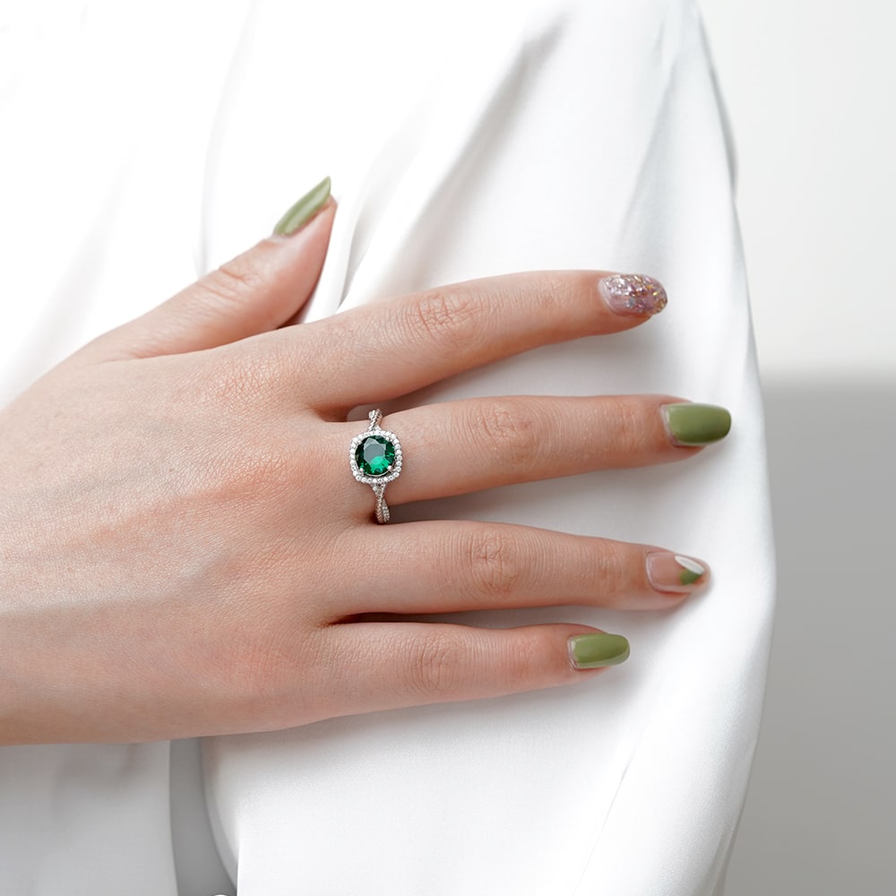Gnoce Round Cut Green Halo Split Shank Engagement Ring_5