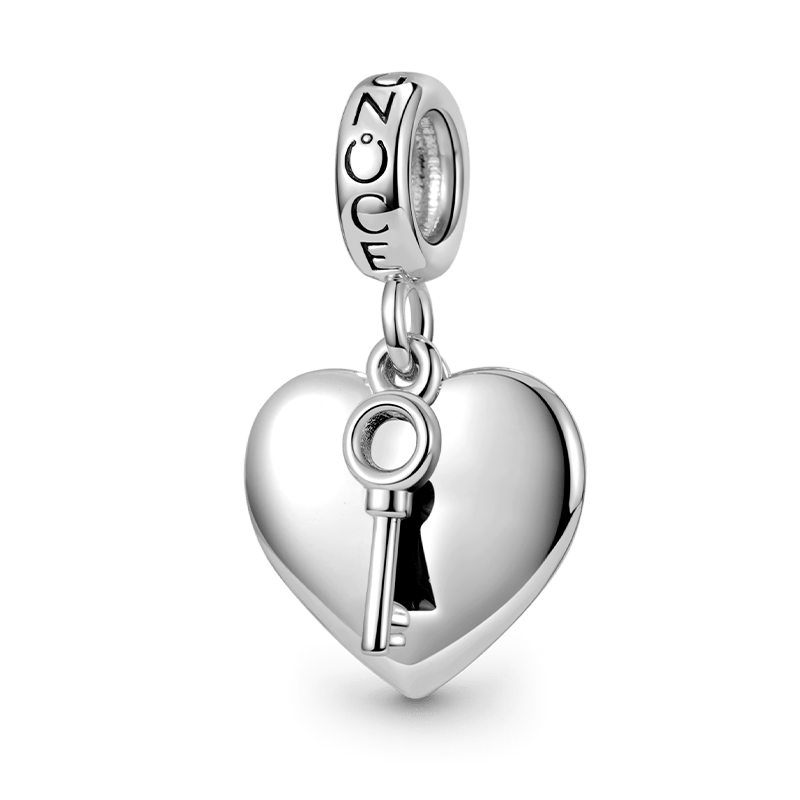 Gnoce Engravable Heart & Key 925 Sterling Silver Pendant_1