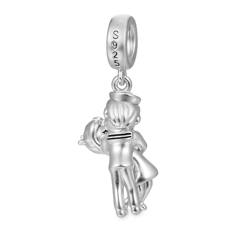 Gnoce Kiss of Victory Pendant Dangle Charm_2