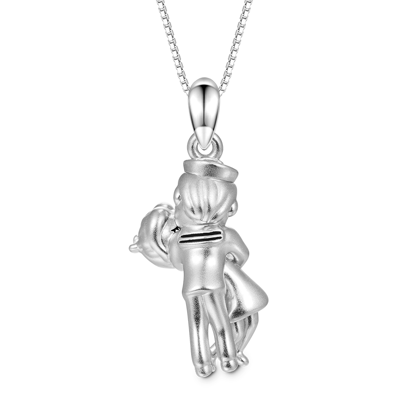 Gnoce Kiss of Victory Necklace_2