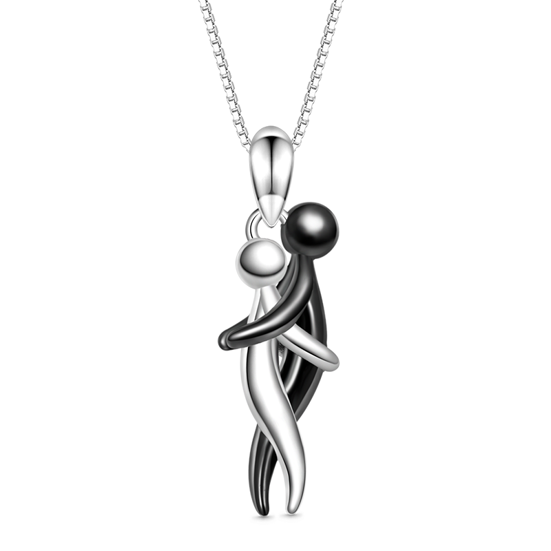 Gnoce Lover Embraces Romantic Necklace_2