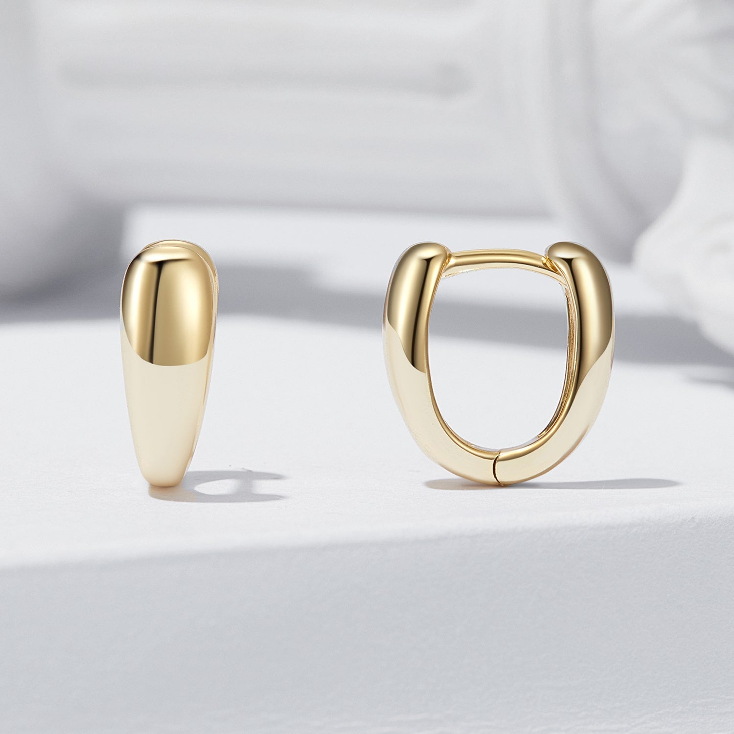 Gnoce Classic Mini Roll Gold Hoop Earrings_2
