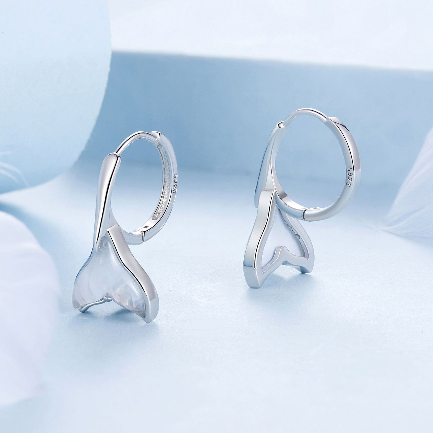 Gnoce Gradient Mermaid Fishtail Hoop Earrings_2
