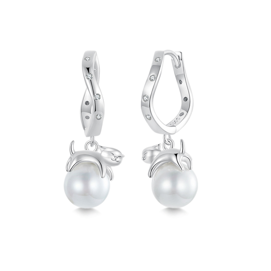 Gnoce Cute Cat Pearl Dangle Earrings_1