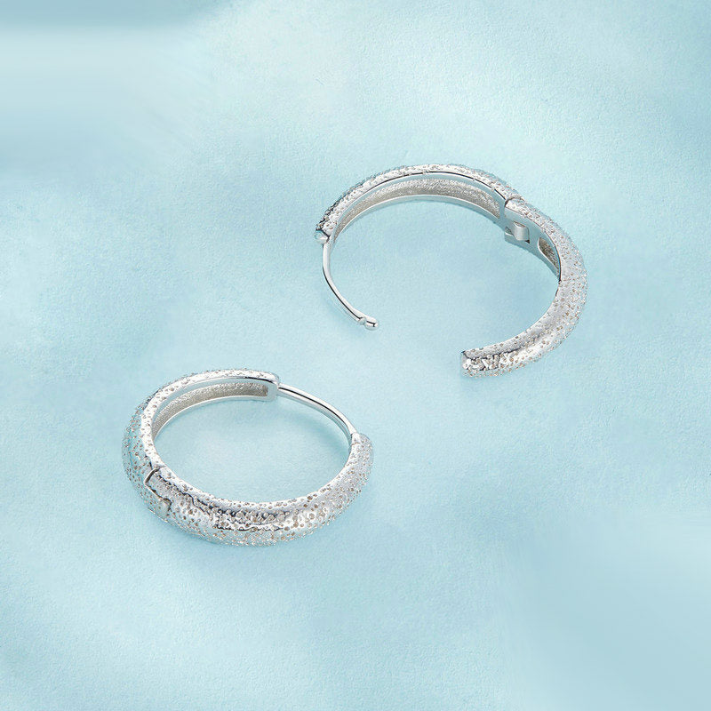 Gnoce Carving Textural Hoop Earrings_3
