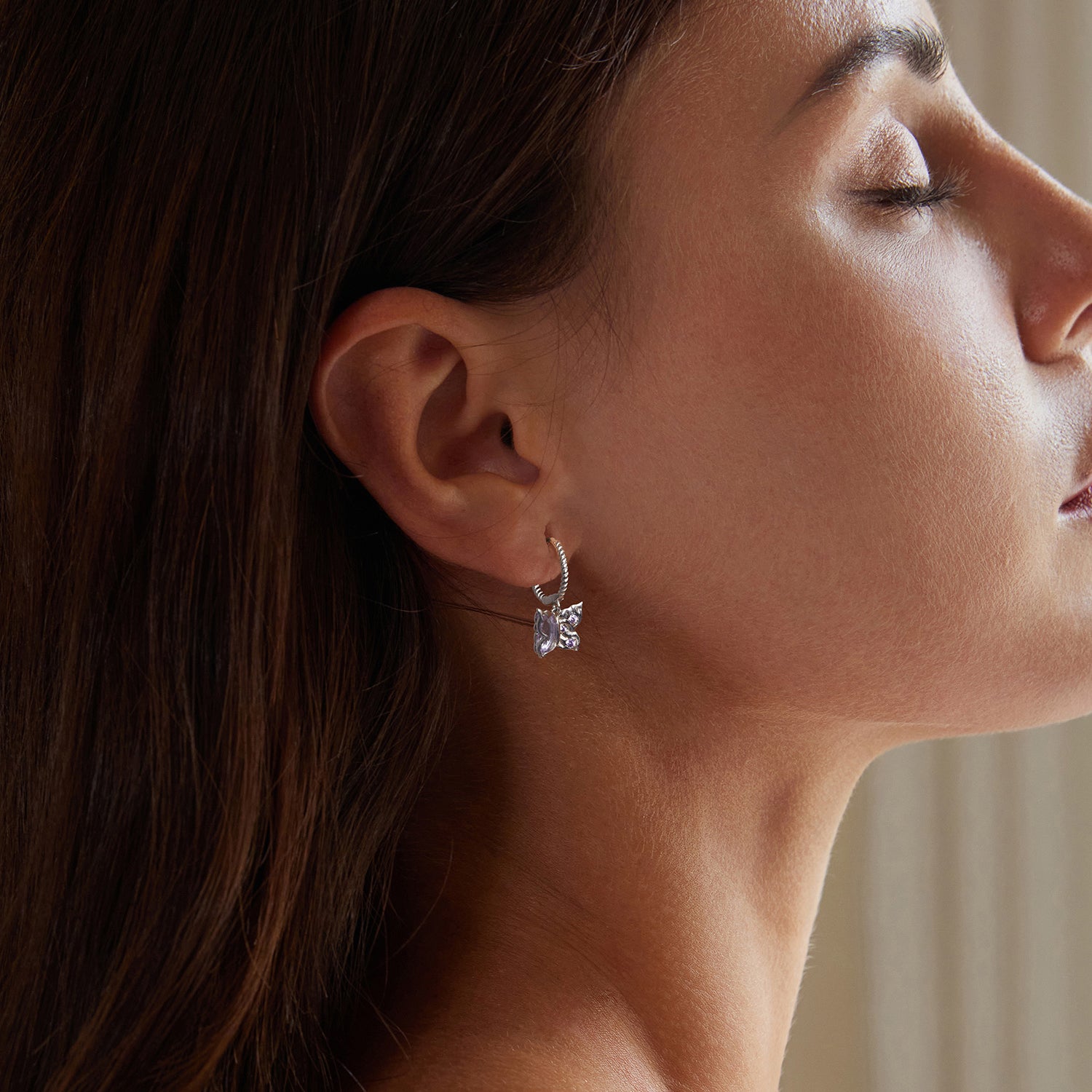 Gnoce Butterfly Hoop Earrings_4