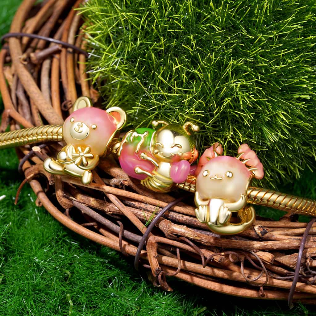 Gnoce 18K Gold Plated Gradient Pink Bear Charm_3