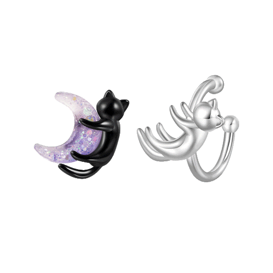 Gnoce Black Cat Embracing Moon & White Cat Asymmetrical Ear Clips_1