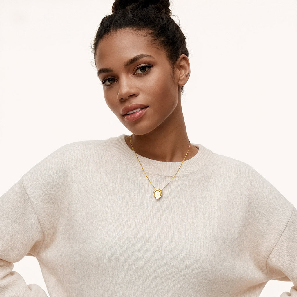 Gnoce Initial Wax Seal Locket Necklace_4