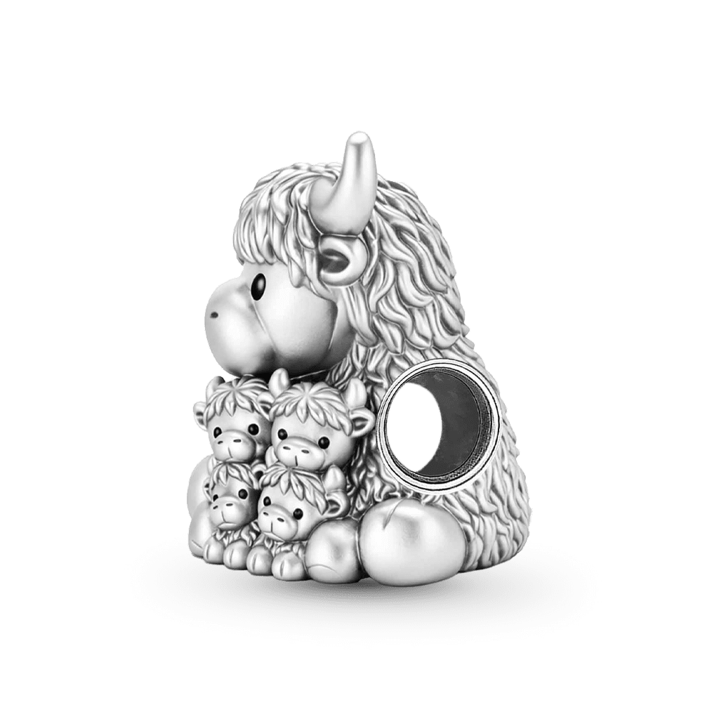 Gnoce Highland Cow Embraces Four Babies Charm Platinum-plated Silver Blend_5