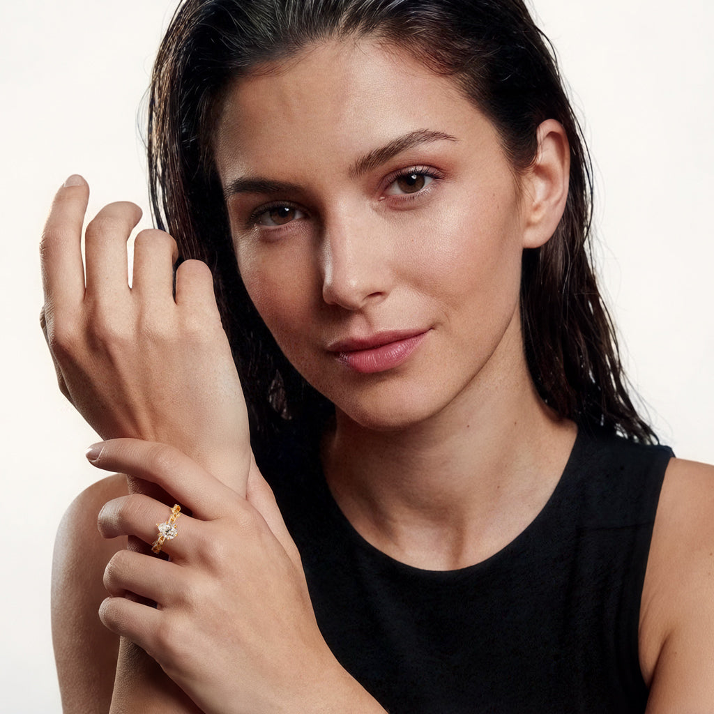 Gnoce Nature-Inspired Leaf & Vine Radiant-cut  Engagement Ring_3