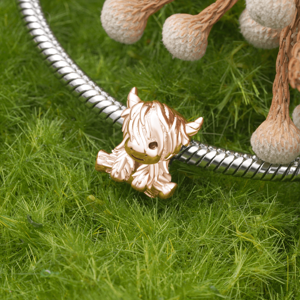 Gnoce Scottish Highland Cow Charm_2
