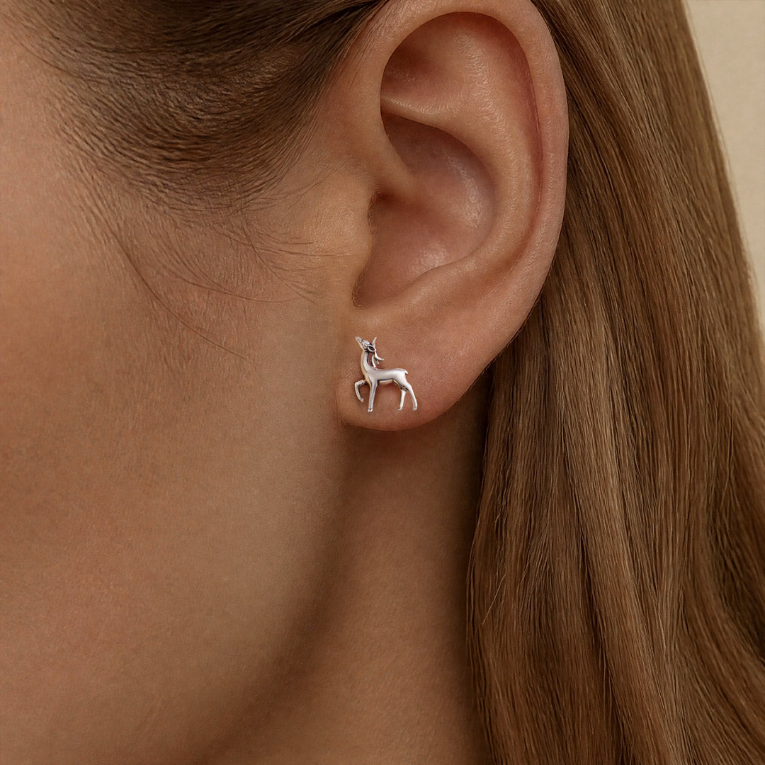 Gnoce Reindeer Pattern Stud Earrings_3